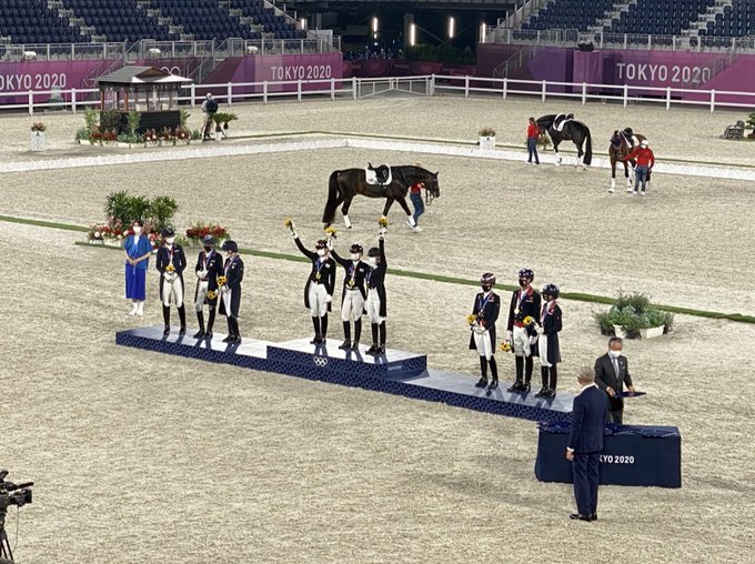 Alemanha conquista o ouro no adestramento por equipes no hipismo nos Jogos Olímpicos