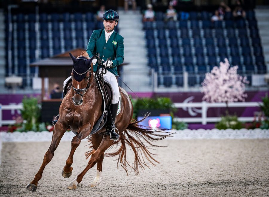 Rodolpho Riskalla conquista inédita prata no Adestramento Paraquestre em Tokyo 2020