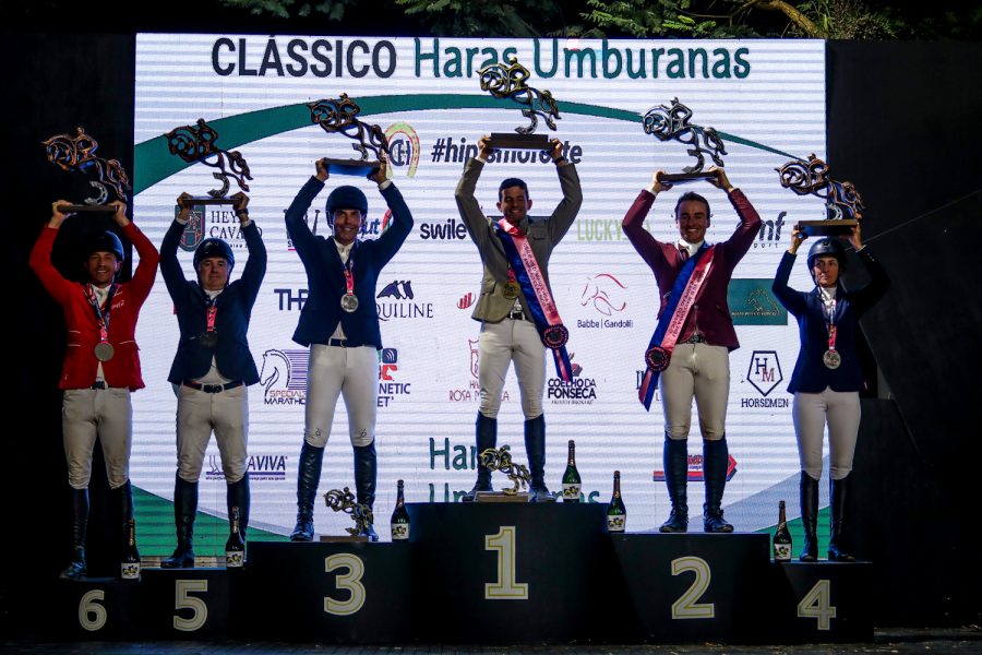 Comemoração no pódio do Clássico Haras Umburanas (Luis Ruas)
