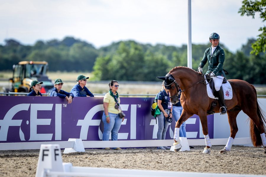 Medalhista paralímpico, Rodolpho Riskalla estreia com bronze no Mundial de Adestramento Paraequestre na Dinamarca