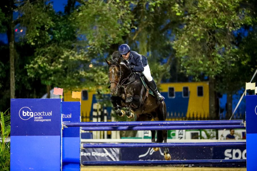 José Reynoso vence na largada do Internacional 84º Aniversário da Sociedade Hípica Brasileira no Rio