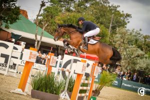 Doda Miranda e Dinozo Un Prince a caminho da vitória do GP Internacional, 1.60m (Grace Cambraia)